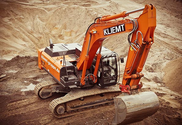 挖掘机与推土机的安全操作规程